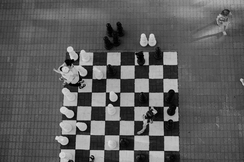 gejolak timur tengah rudal iran hantam pangkalan as inggris