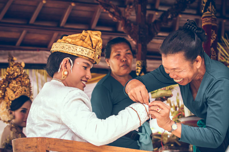 lebaran elit anwar prabowo istana analisis