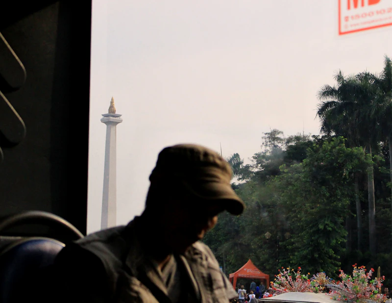 prabowo bazar rakyat monas analisis politik