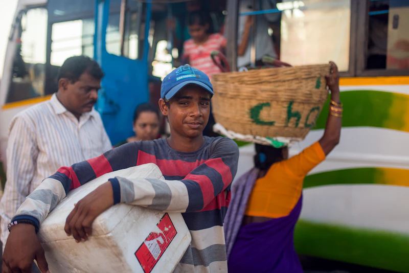 pulangnya pekerja migran oase atau sekadar pencitraan bumn pertamina