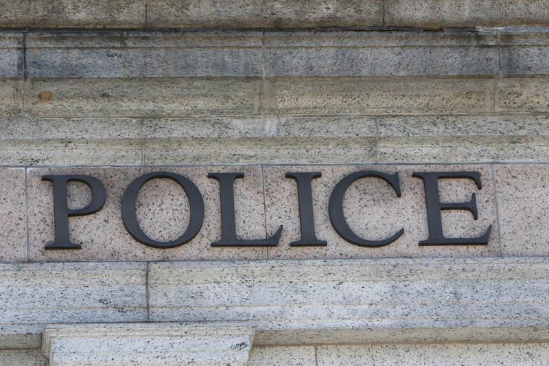 1000 sppg polri tni analisis sisi wacana bgn