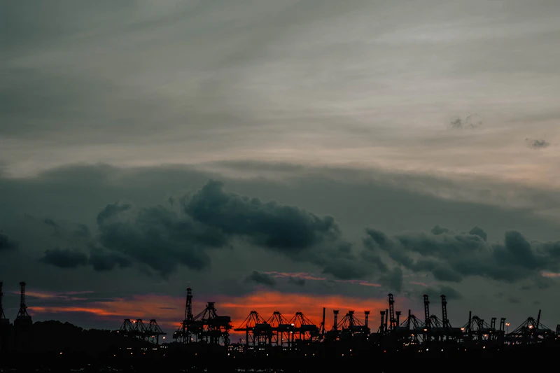 harga minyak mengganas apbn menderita siapa untung di balik defisit