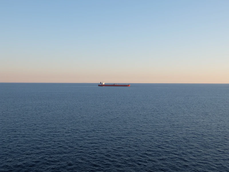 laut merah memanas tanker dibajak siapa dalang sebenarnya
