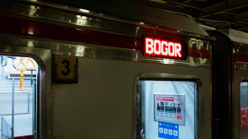 penutupan jalur krl bogor analisis sisi wacana