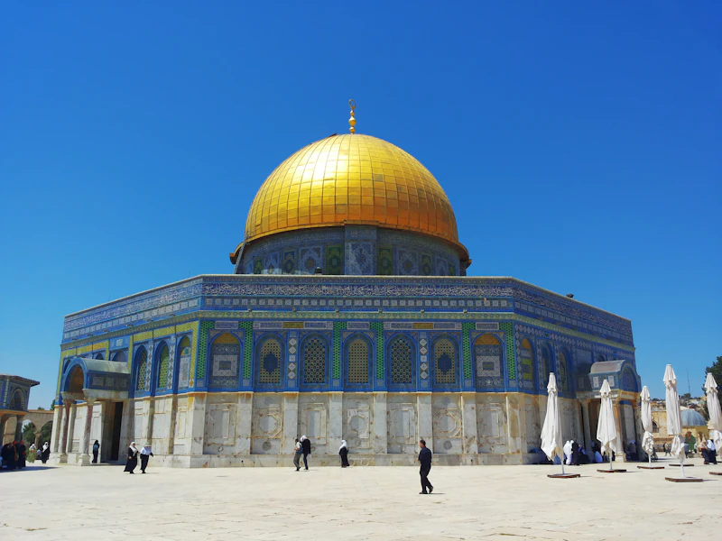 al aqsa membara serbuan warga israel picu ketegangan baru