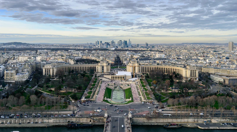 diplomasi gemerlap menilik moda mewah prabowo di paris 2026