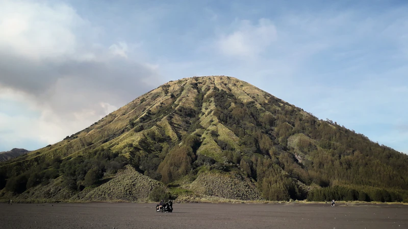 gunung marapi erupsi ancaman ketahanan bangsa