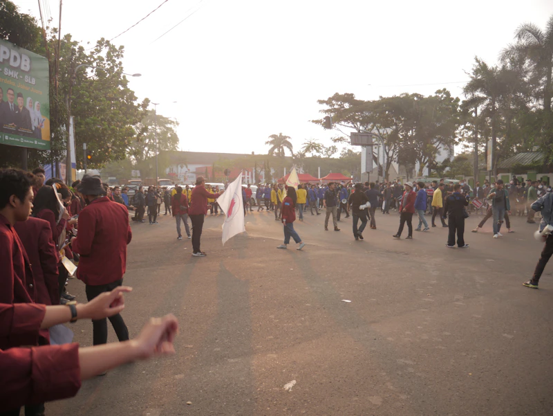 may day 2026 bandung ricuh klaim polisi dan narasi tersembunyi