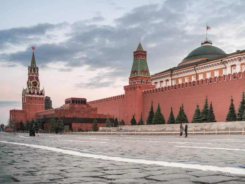 putin penebus utang prajurit loyalitas dibeli rakyat membayar