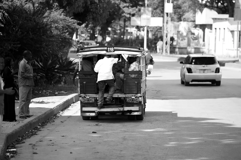 sopir taksi baru kecelakaan bekasi pelatihan sehari analisis