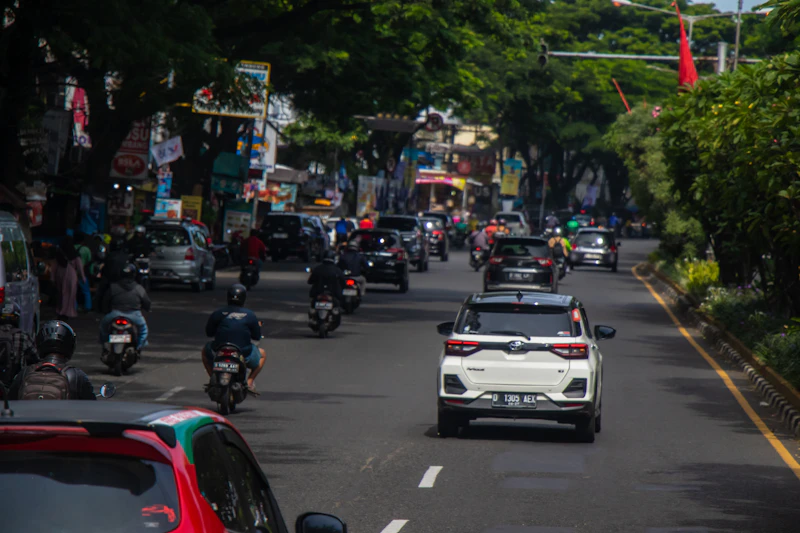 takhta raja jalanan berganti siapa untung