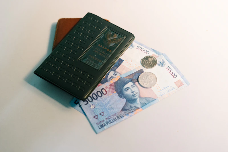 utang ri nyaris 10000 triliun aman atau diuntungkan