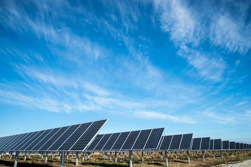 ambisi 100 gw plts pemerintah tantangan dan harapan