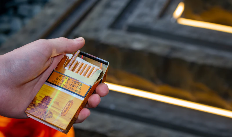 aturan rokok ketat ancaman ilegal mengintai siapa untung