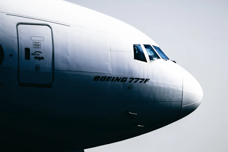 duel raksasa dirgantara boeing terjepit airbus berjaya