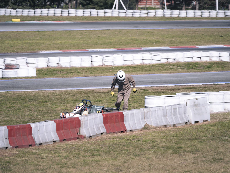 kejurnas drift purwokerto tribun ambruk analisis sisi wacana