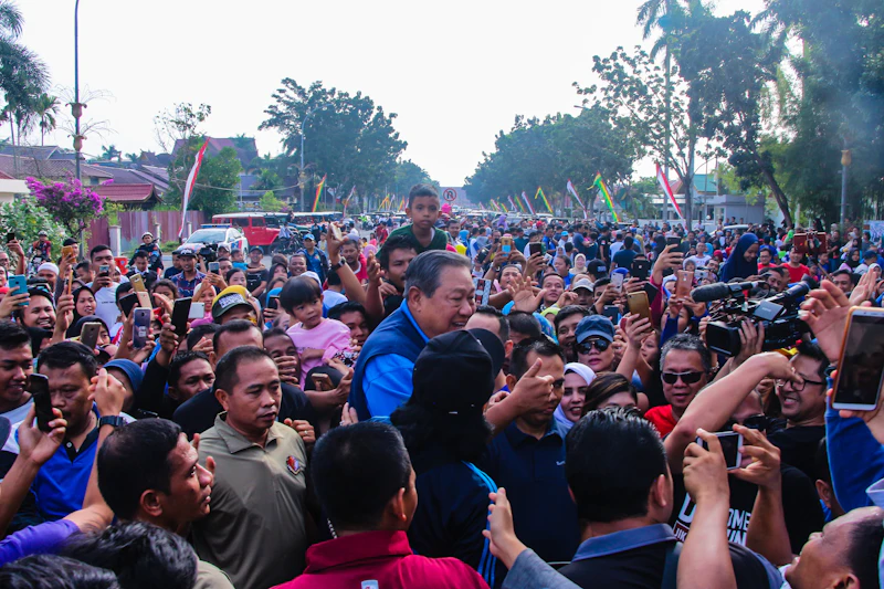 londo ireng prabowo dan narasi kontroversial yang dibedah
