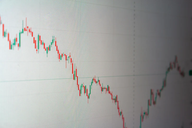 rupiah rp 18000 optimisme elit realita pahit rakyat