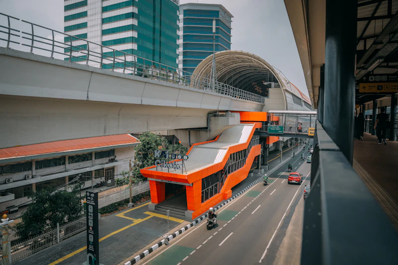 stasiun monas gambir tersambung krl mrt