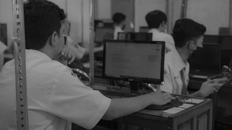 6 juta data ganda mbg akurasi bansos pendidikan dipertanyakan