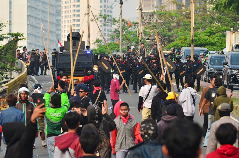 demo jakarta hari ini siapa untung