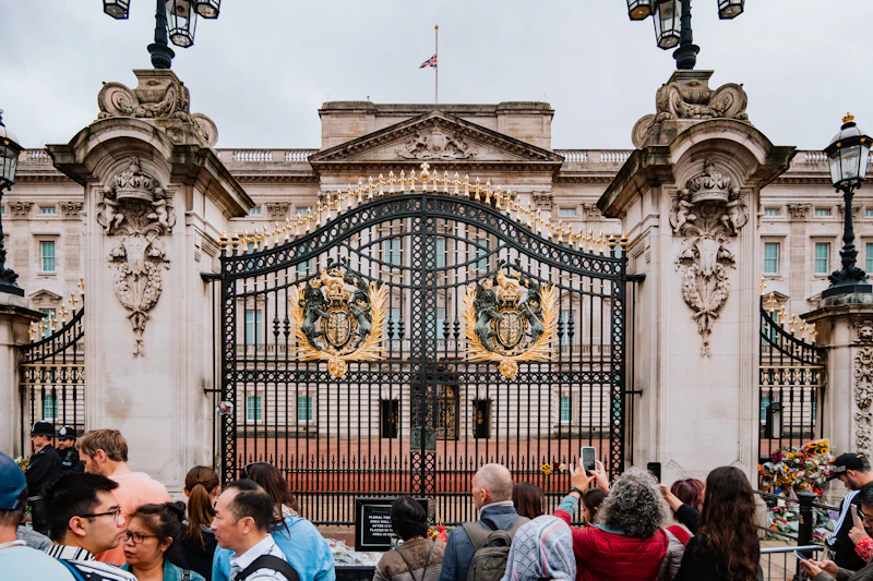 drama keluarga kerajaan harry meghan kembali ada apa sebenarnya