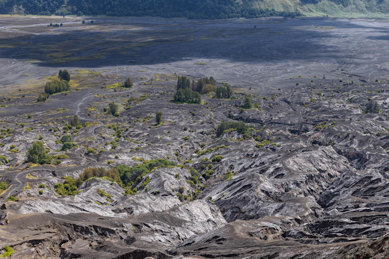 harta bumi indonesia elemen tanah jarang rebutan rp18 miliar ton