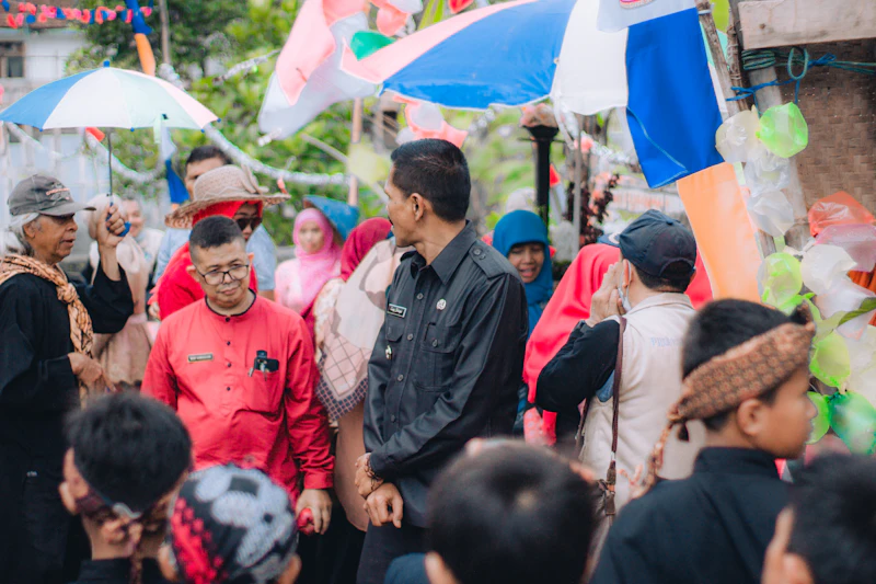 karnaval merdeka pesta elit rakyat penonton