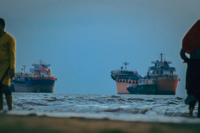 laut membara km putri yasmin urgensi keselamatan maritim