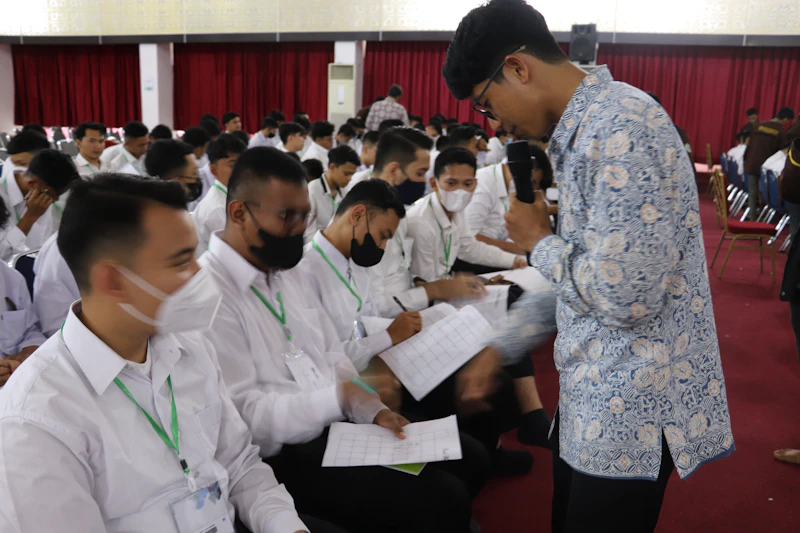 lpj 1000 lembar gus yahya transparansi atau ambisi muktamar nu