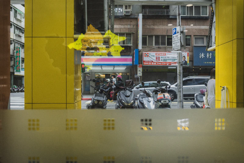 negara tetangga tambah kuota bbm solusi rakyat atau elit