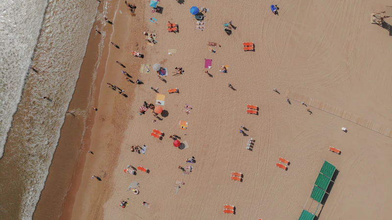 pantai spanyol jadi kamp darurat krisis migran