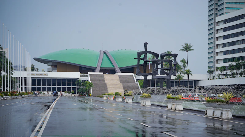apbn 2027 disahkan belanja naik triliunan untuk siapa
