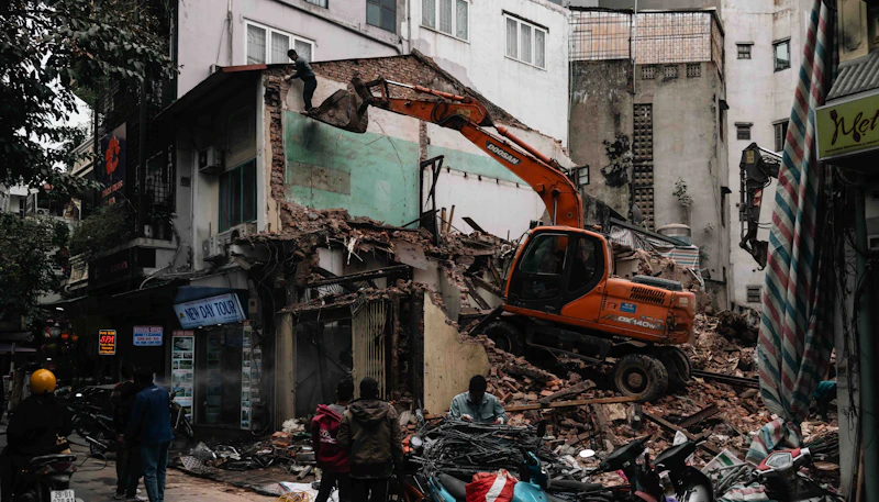 api apartemen penjaringan jakut keselamatan hunian vertikal