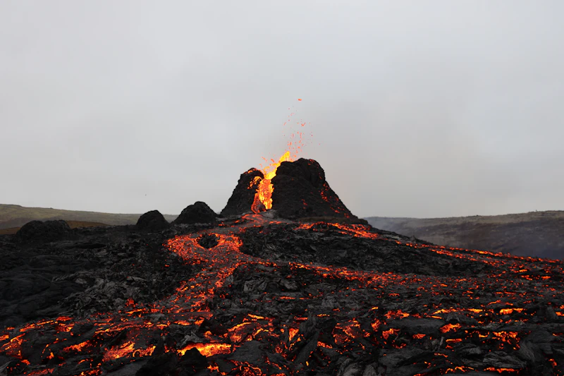 erupsi gunung emas anugerah alam atau tantangan baru