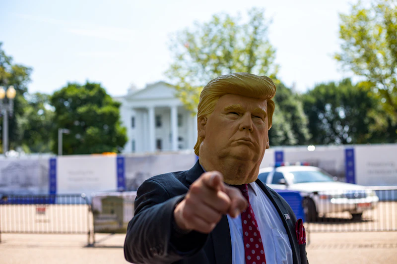 mimpi buruk riyadh mengapa mbs mohon mohon ke trump