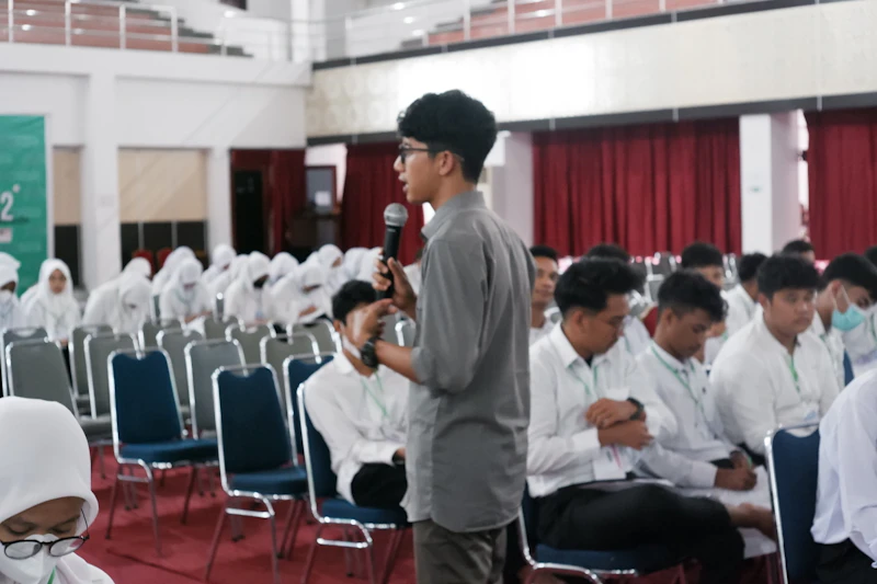 saat kiai gontor sentil kultur ijazah depan prabowo