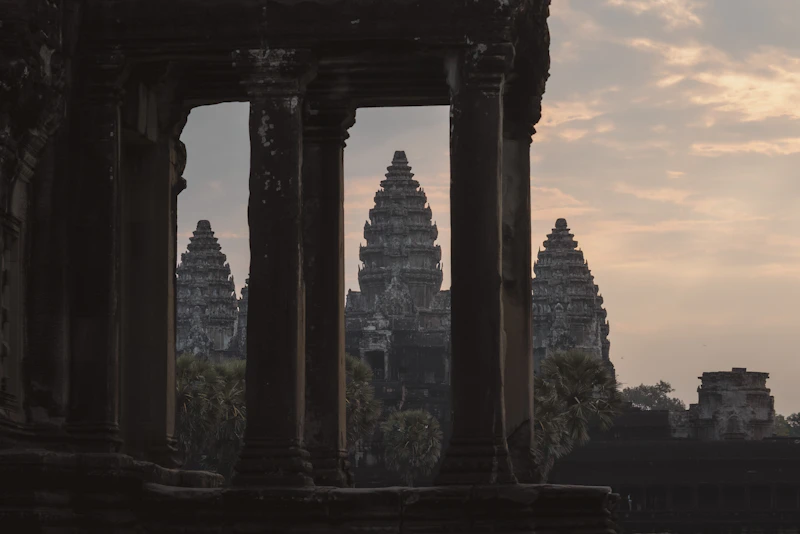 injourney prancis babak baru pelestarian mahakarya borobudur