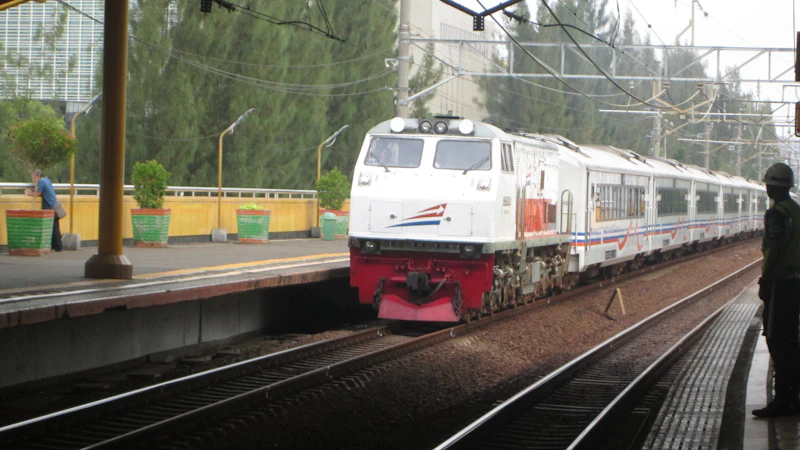 ironi impor krl bekas ada apa dengan inka