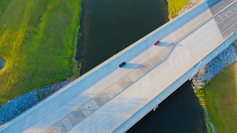 serangan drone jembatan siapa untung rakyat buntung
