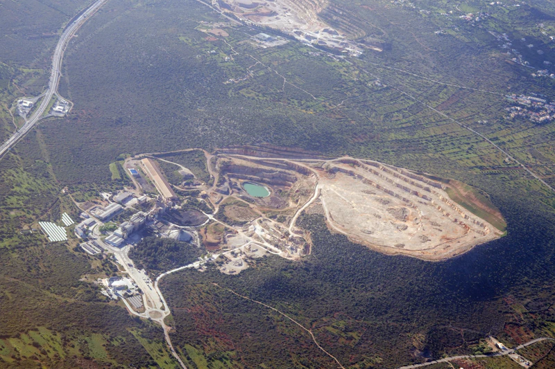 target setoran pnbp energi mineral naik 2026 analisis sisi wacana